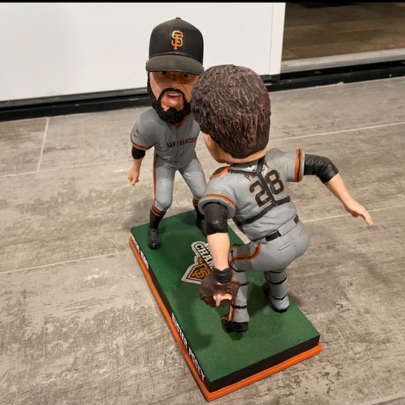 SAN FRANCISCO GIANTS 2012 WORLD SERIES BOBBLE HEAD SET - Picture 2 of 2
